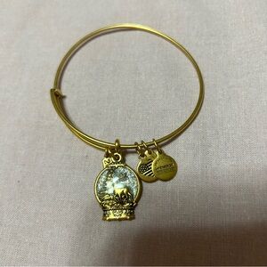 Alex and Ani Gold Snowglobe LIMITED EDITION 2018 Charm Bangle NWOT